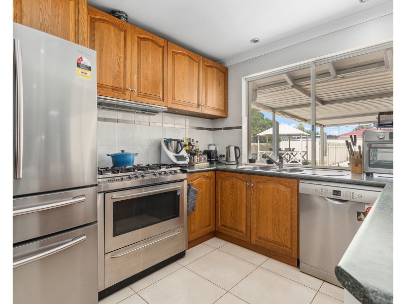 5 Sycamore Close, Rockingham WA 6168