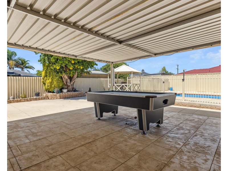 5 Sycamore Close, Rockingham WA 6168