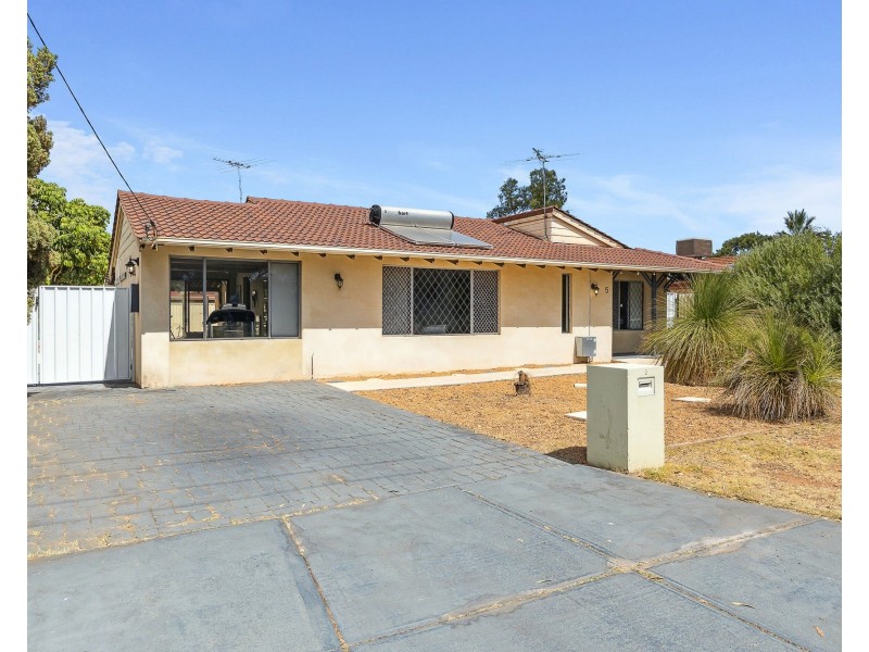 5 Sycamore Close, Rockingham WA 6168