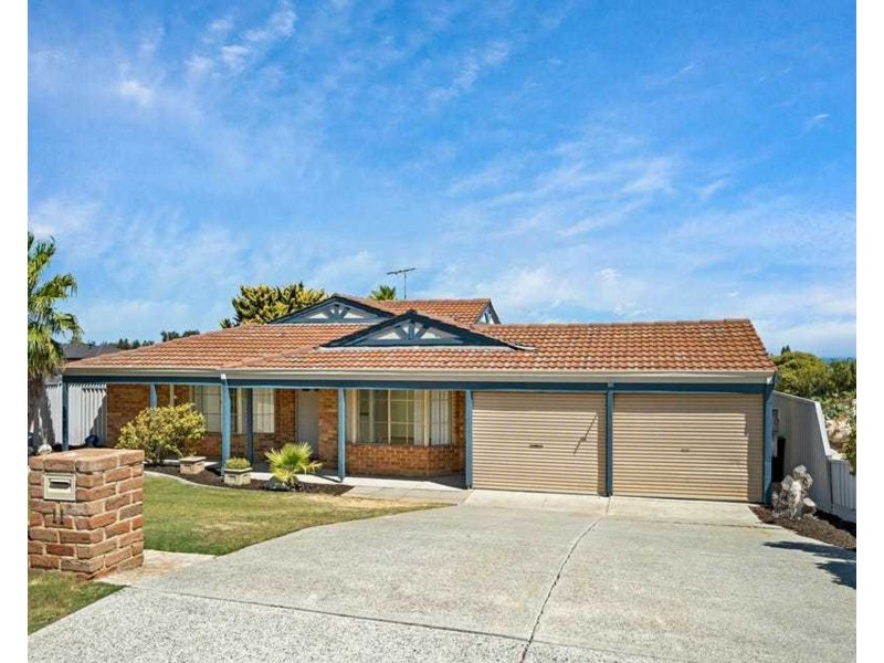 11 Southern Cross Circle, Ocean Reef WA 6027
