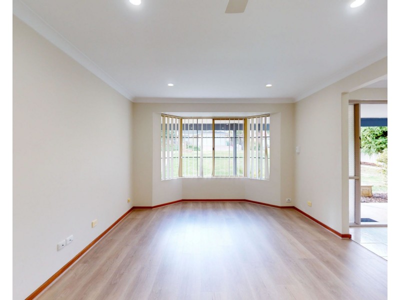11 Southern Cross Circle, Ocean Reef WA 6027