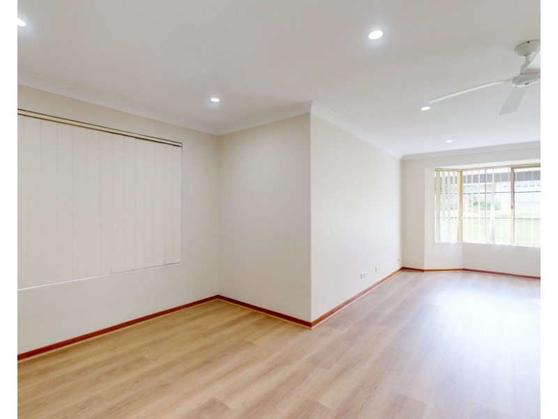 11 Southern Cross Circle, Ocean Reef WA 6027