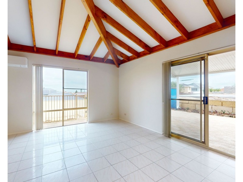 11 Southern Cross Circle, Ocean Reef WA 6027