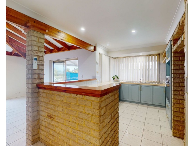 11 Southern Cross Circle, Ocean Reef WA 6027