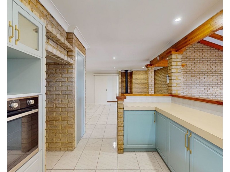 11 Southern Cross Circle, Ocean Reef WA 6027