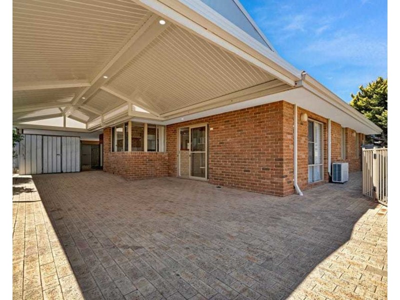 11 Southern Cross Circle, Ocean Reef WA 6027