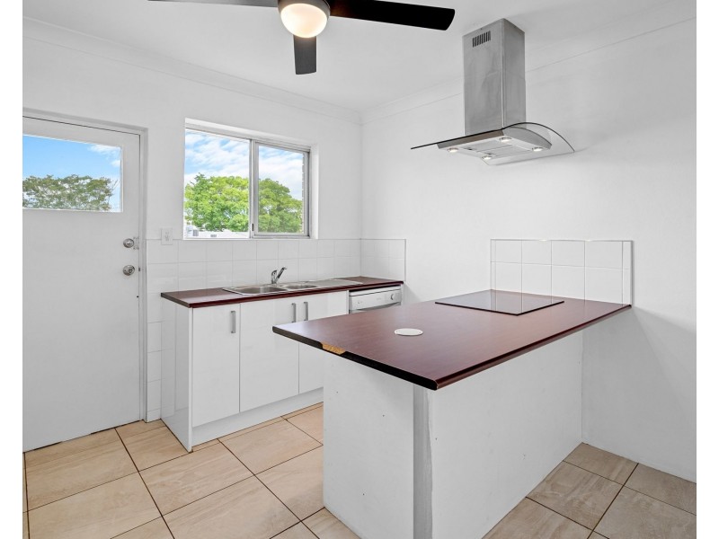 4/4 Lutana Street, Stafford QLD 4053