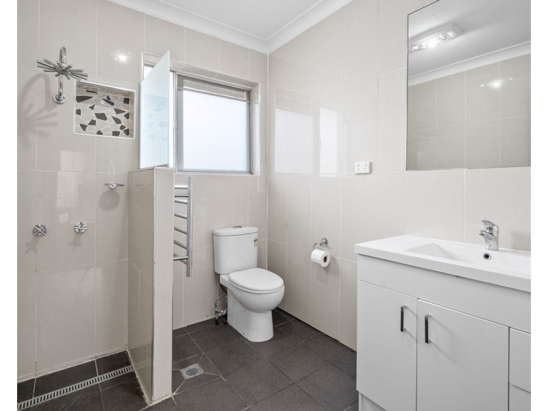 4/4 Lutana Street, Stafford QLD 4053