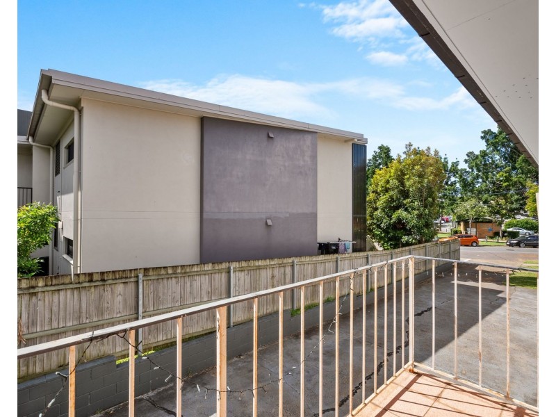 4/4 Lutana Street, Stafford QLD 4053