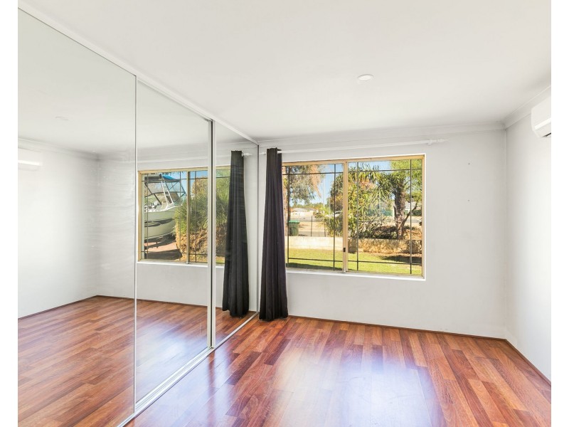 5 Pola Place, Waikiki WA 6169