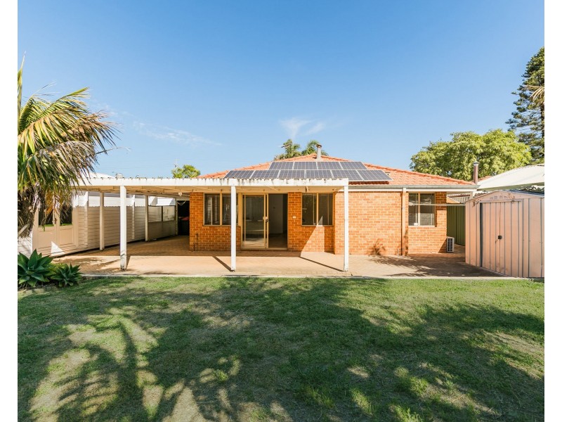 5 Pola Place, Waikiki WA 6169