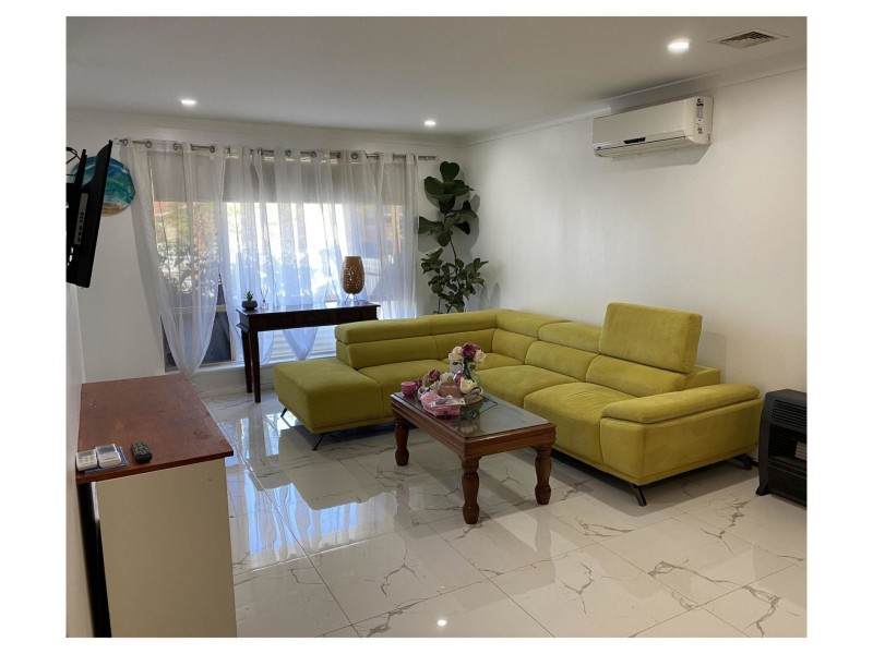 12 Bequia Place, Safety Bay WA 6169