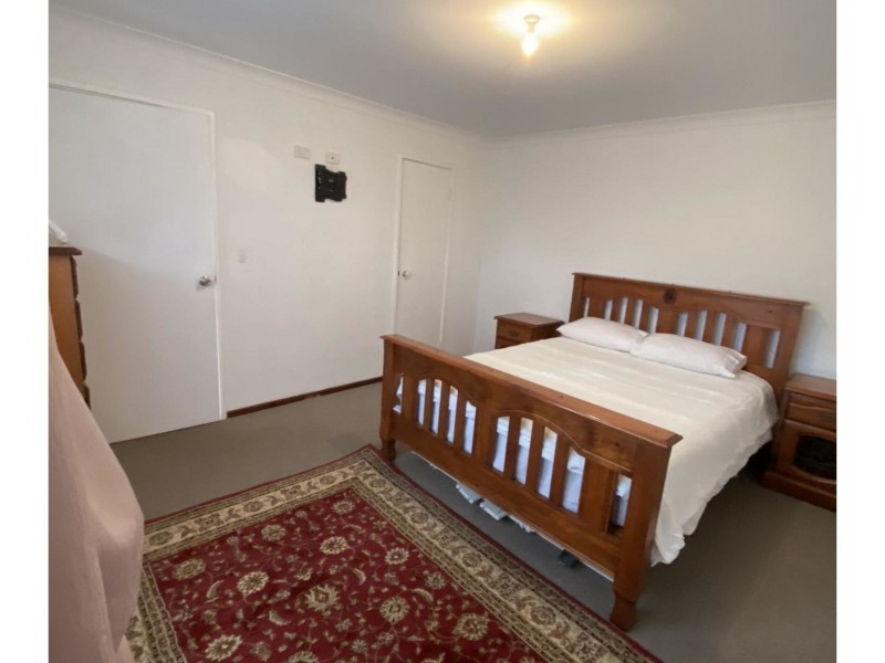 12 Bequia Place, Safety Bay WA 6169