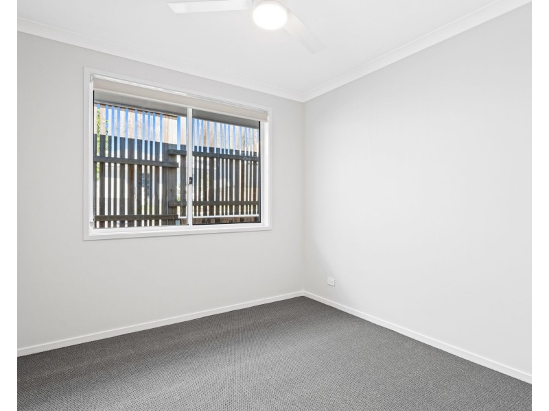 19 Peterson Way, White Rock QLD 4306