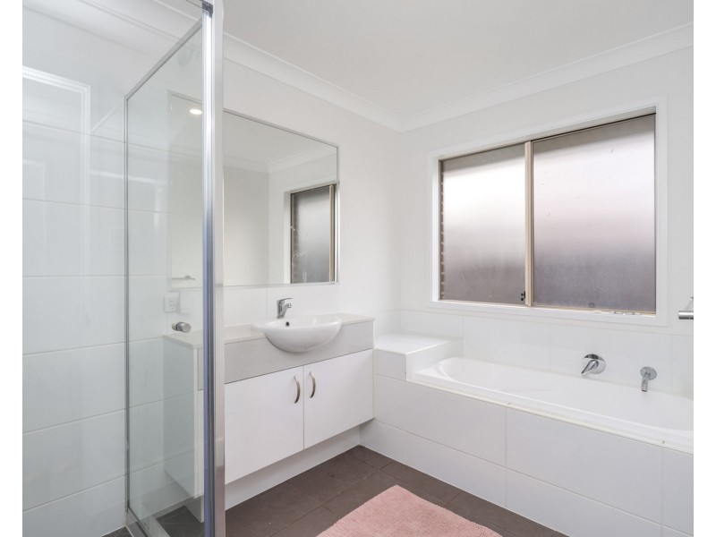 4 Sunreef Street, Burpengary QLD 4505