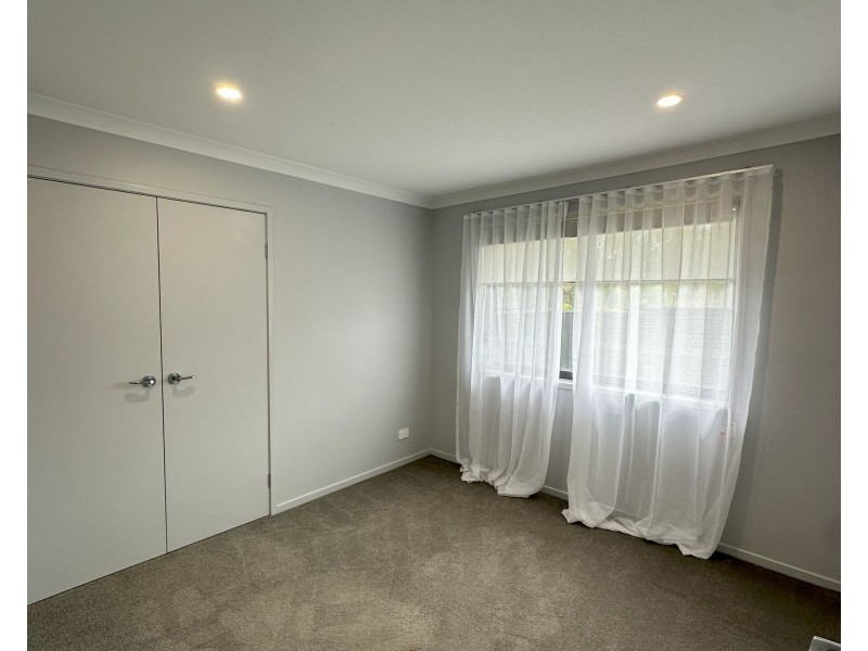 30 Sutherland, Branyan QLD 4670
