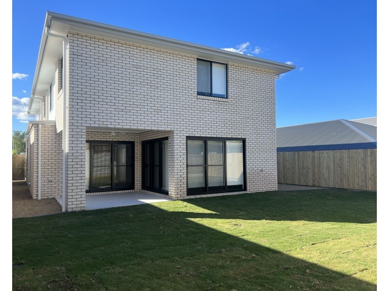 201 Belvedere Drive, Spring Mountain QLD 4124