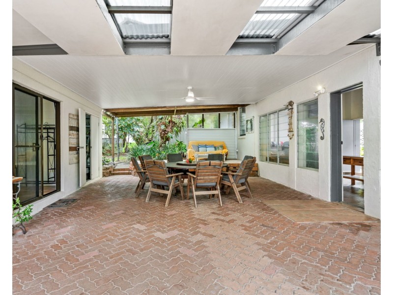 16 Mackerel Street, Noosa North Shore QLD 4565