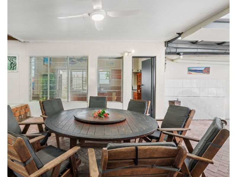 16 Mackerel Street, Noosa North Shore QLD 4565