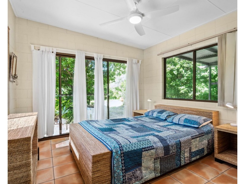 16 Mackerel Street, Noosa North Shore QLD 4565