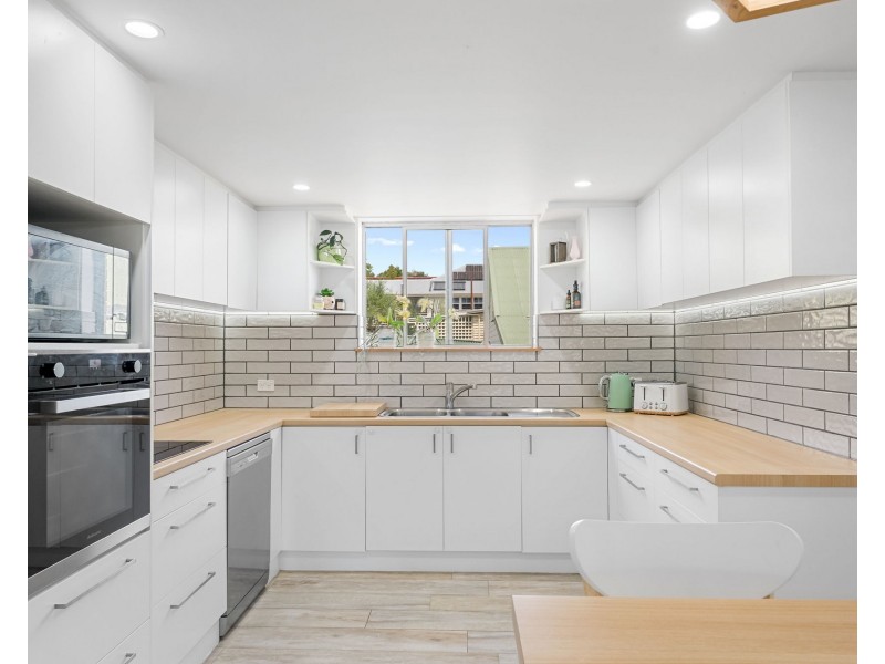 1/32 Lisson Grove, Wooloowin QLD 4030