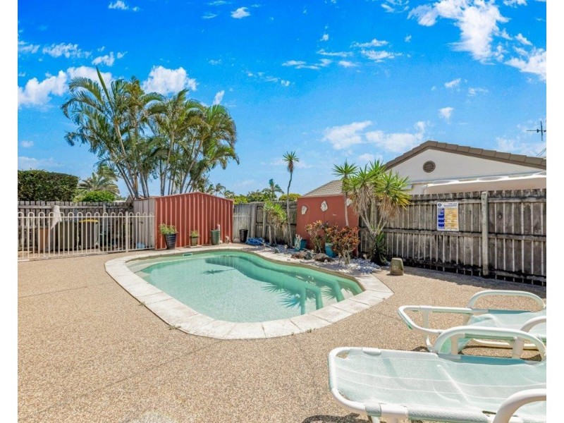 2 Merchant Street, Bargara QLD 4670