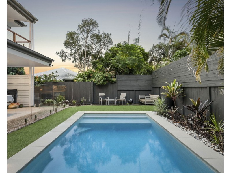 1/4 Lipton Street, Sunrise Beach QLD 4567