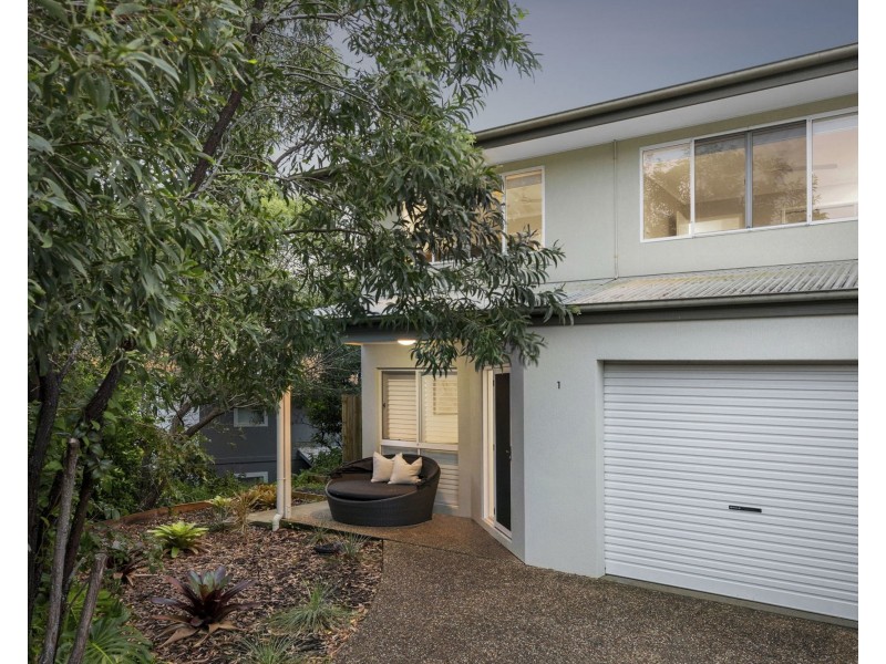 1/4 Lipton Street, Sunrise Beach QLD 4567