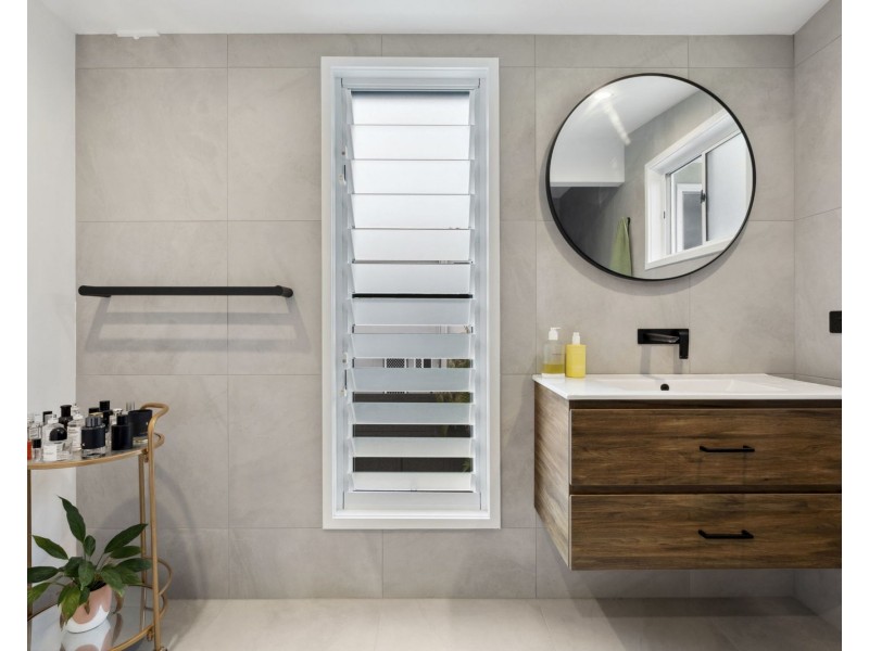 1/4 Lipton Street, Sunrise Beach QLD 4567