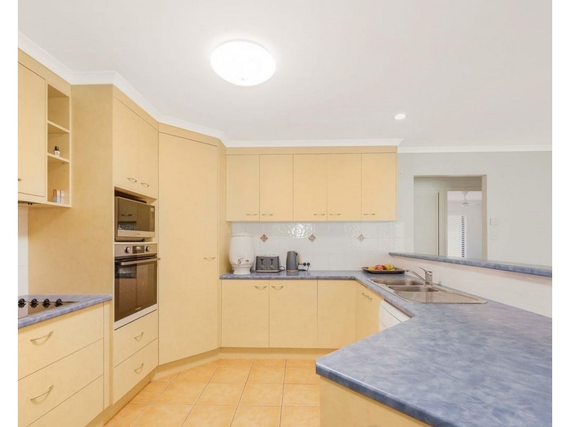 2 Birdwood Cresent, Bargara QLD 4670