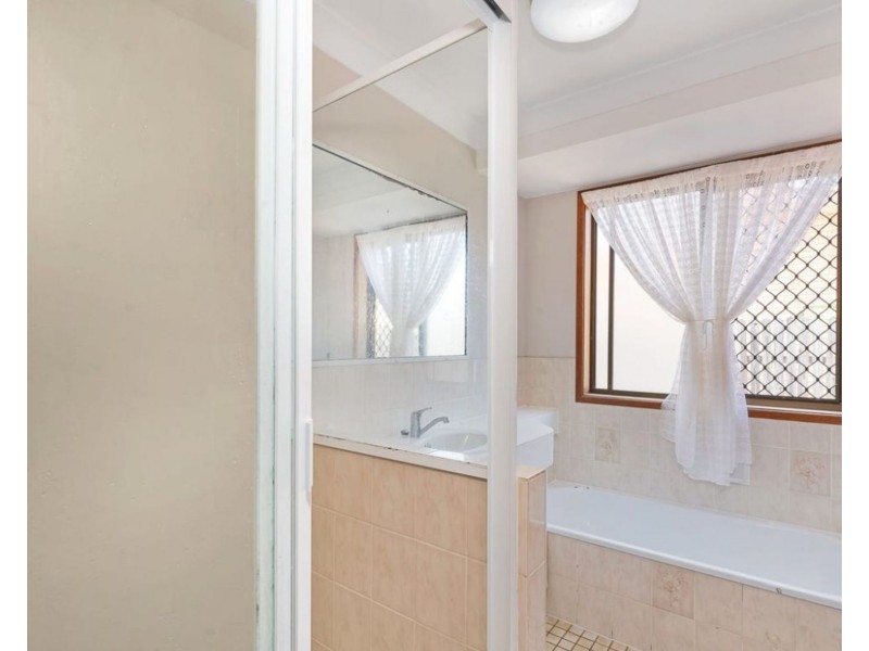 129 Davidson Street, Bargara QLD 4670