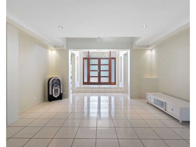 28 Campbellville Circuit, Pelican Waters QLD 4551