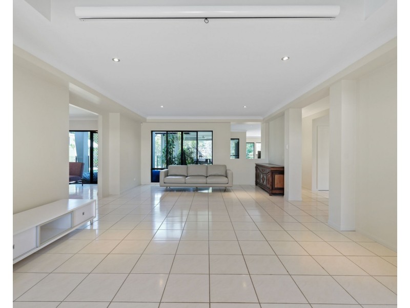 28 Campbellville Circuit, Pelican Waters QLD 4551