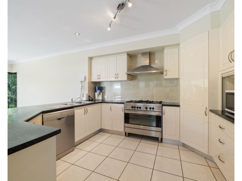 28 Campbellville Circuit, Pelican Waters QLD 4551