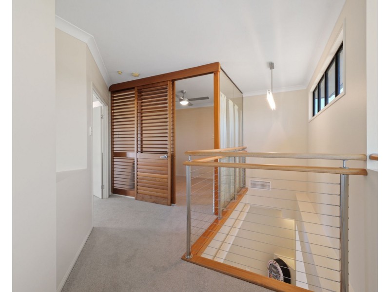 28 Campbellville Circuit, Pelican Waters QLD 4551
