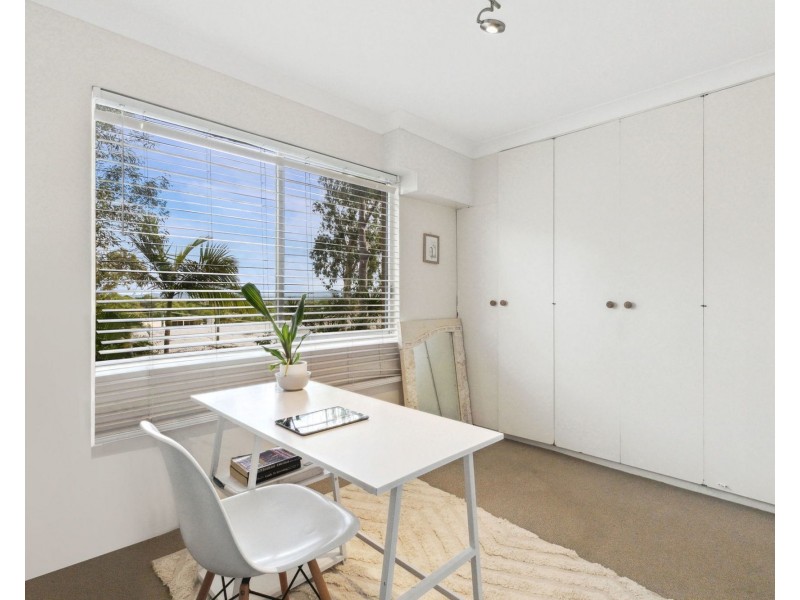 1/8 Natasha Avenue, Noosa Heads QLD 4567