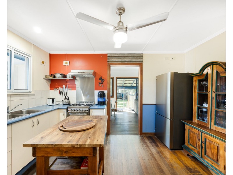 19 Kempster street, Sandgate QLD 4017