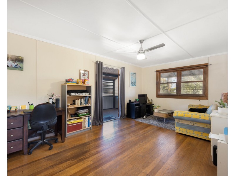 19 Kempster street, Sandgate QLD 4017