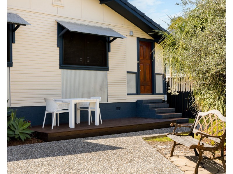 19 Kempster street, Sandgate QLD 4017