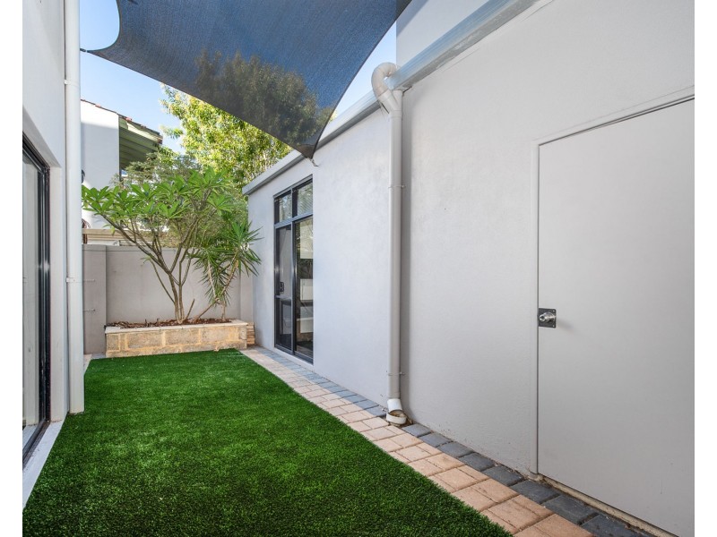 1/39 Mill Point Road, South Perth WA 6151