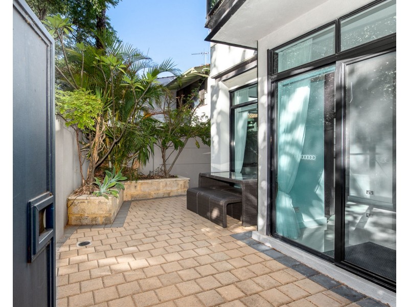 1/39 Mill Point Road, South Perth WA 6151