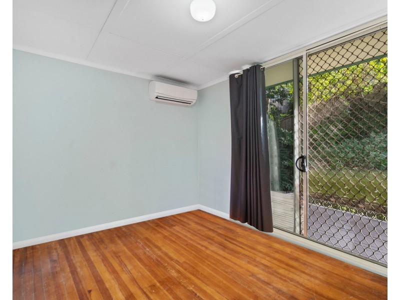 50 Tucker Street, Chapel Hill QLD 4069