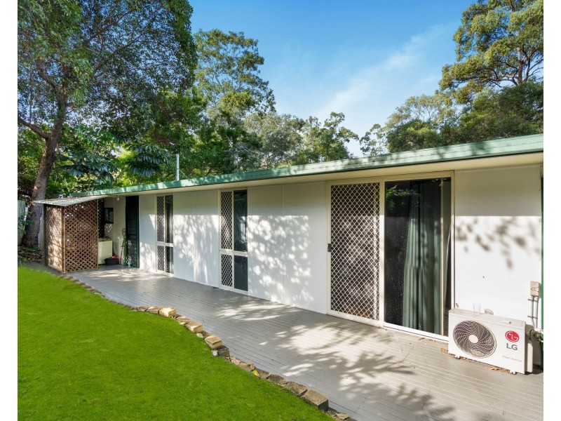 50 Tucker Street, Chapel Hill QLD 4069