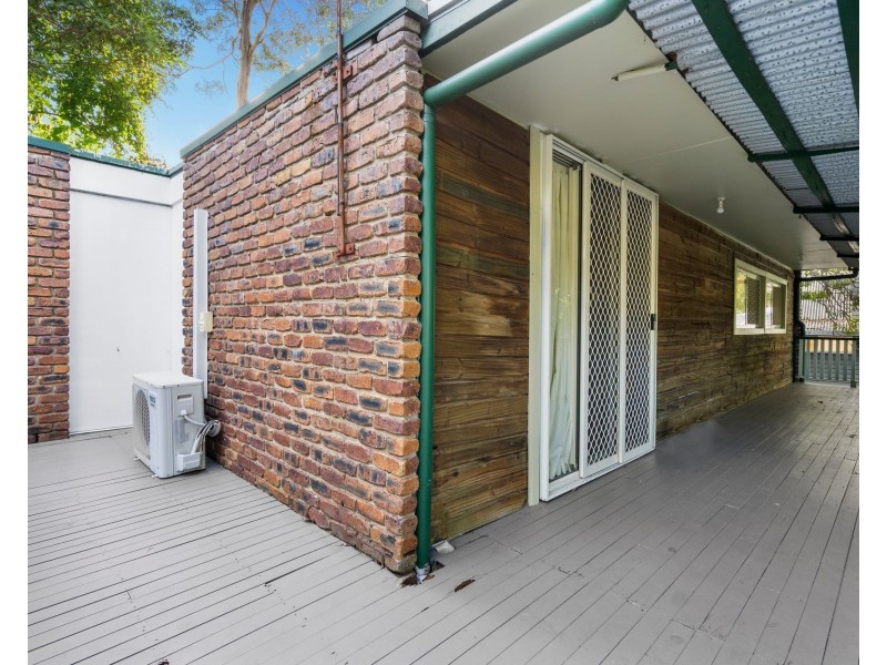 50 Tucker Street, Chapel Hill QLD 4069