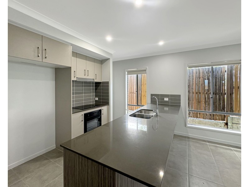 7 Jimmy Street, Jimboomba QLD 4280