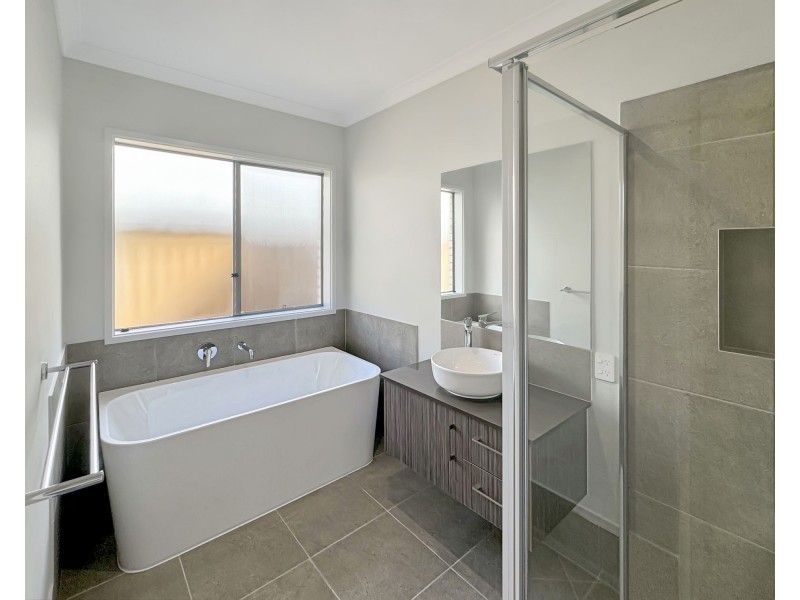 7 Jimmy Street, Jimboomba QLD 4280