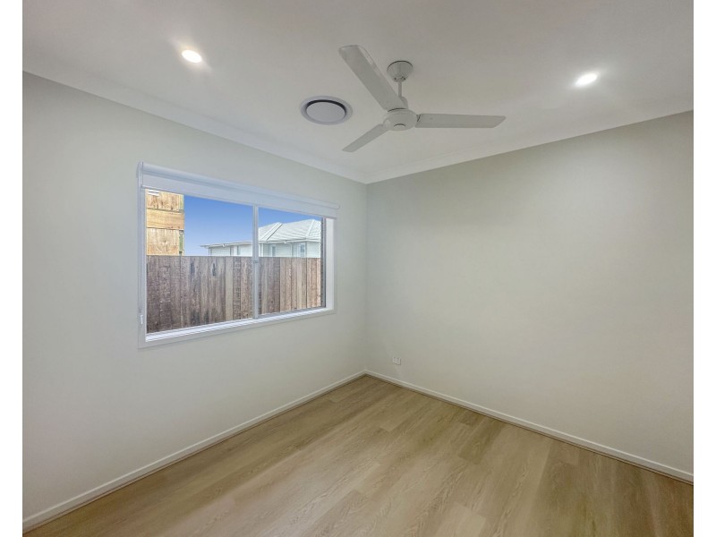 203 Belvedere Drive, Spring Mountain QLD 4124