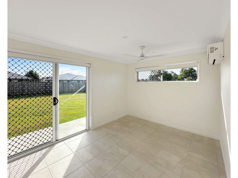 2/92 Nielsen Road, Rosewood QLD 4340