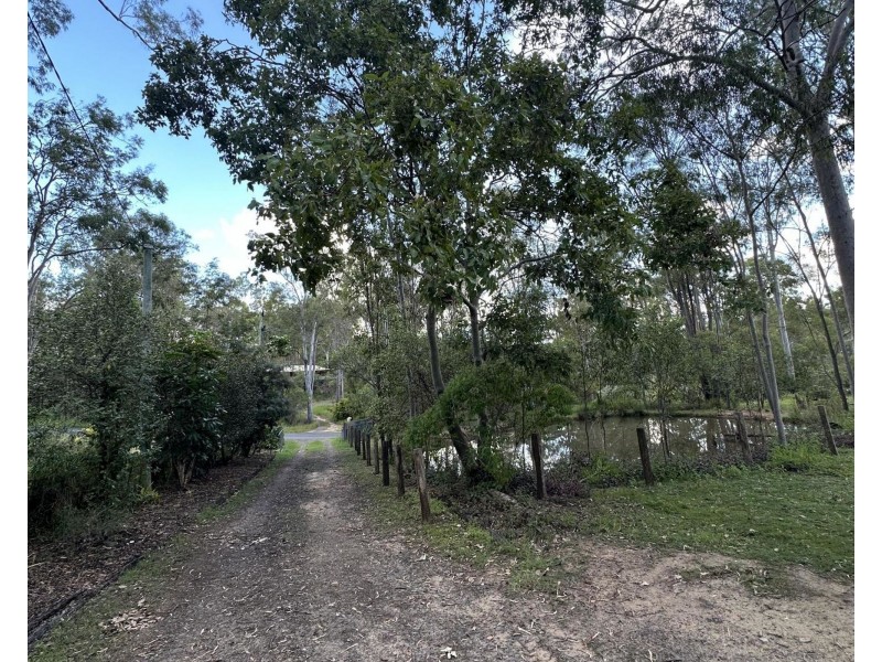 11 Commodore Drive, South Bingera QLD 4670