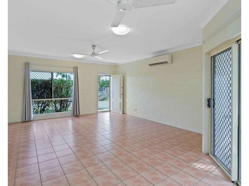 1/5 Cottesloe Drive, Kewarra Beach QLD 4879